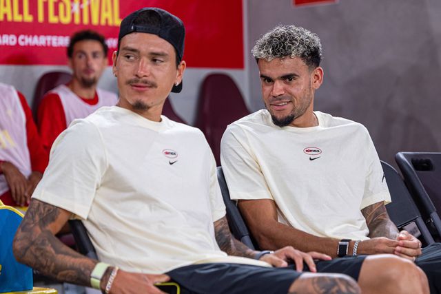 Darwin Núñez e Luis Díaz de fora dos convocados de Arne Slot no Liverpool