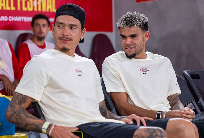 Darwin Núñez e Luis Díaz de fora dos convocados de Arne Slot no Liverpool