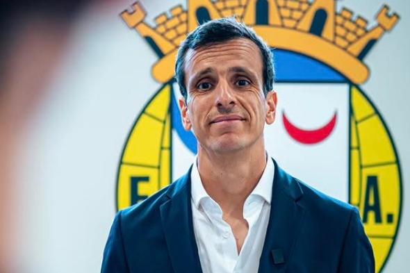 Sérgio Ferreira está prestes a estrear-se na elite do futebol português, ao leme do Alverca — Foto: Alverca