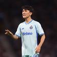 Inbeom Hwang poupado por Robert Moreno frente ao Equador