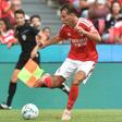 Dedic em ação no particular entre Benfica e Belenenses no Estádio da Luz — Foto: IMAGO