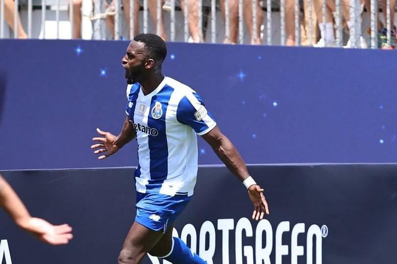 Jackson Martínez volta a vestir de azul e branco - Foto: FC Porto