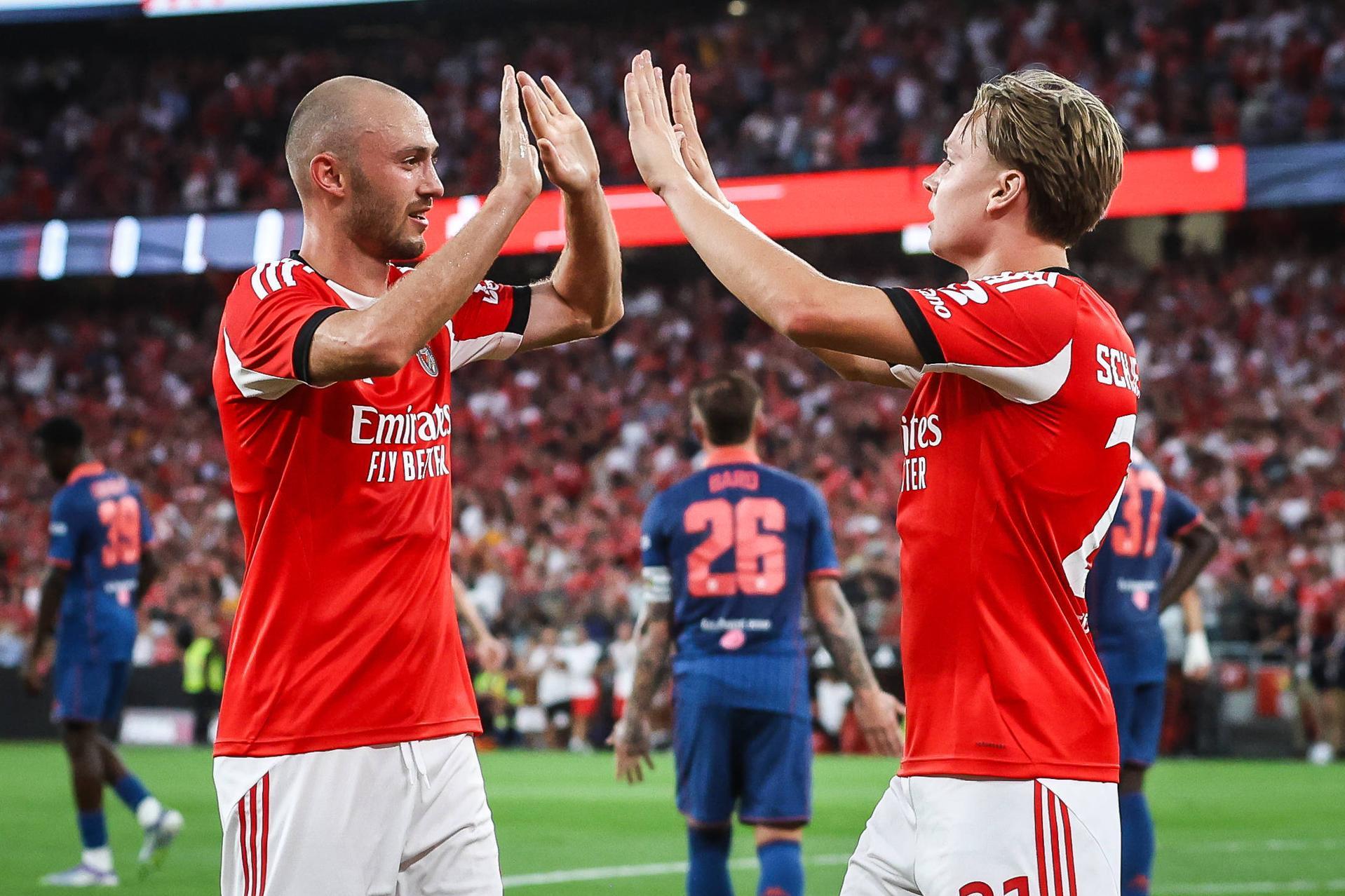 Aursnes e Schjelderup, médio e extremo do Benfica (foto - Imago)