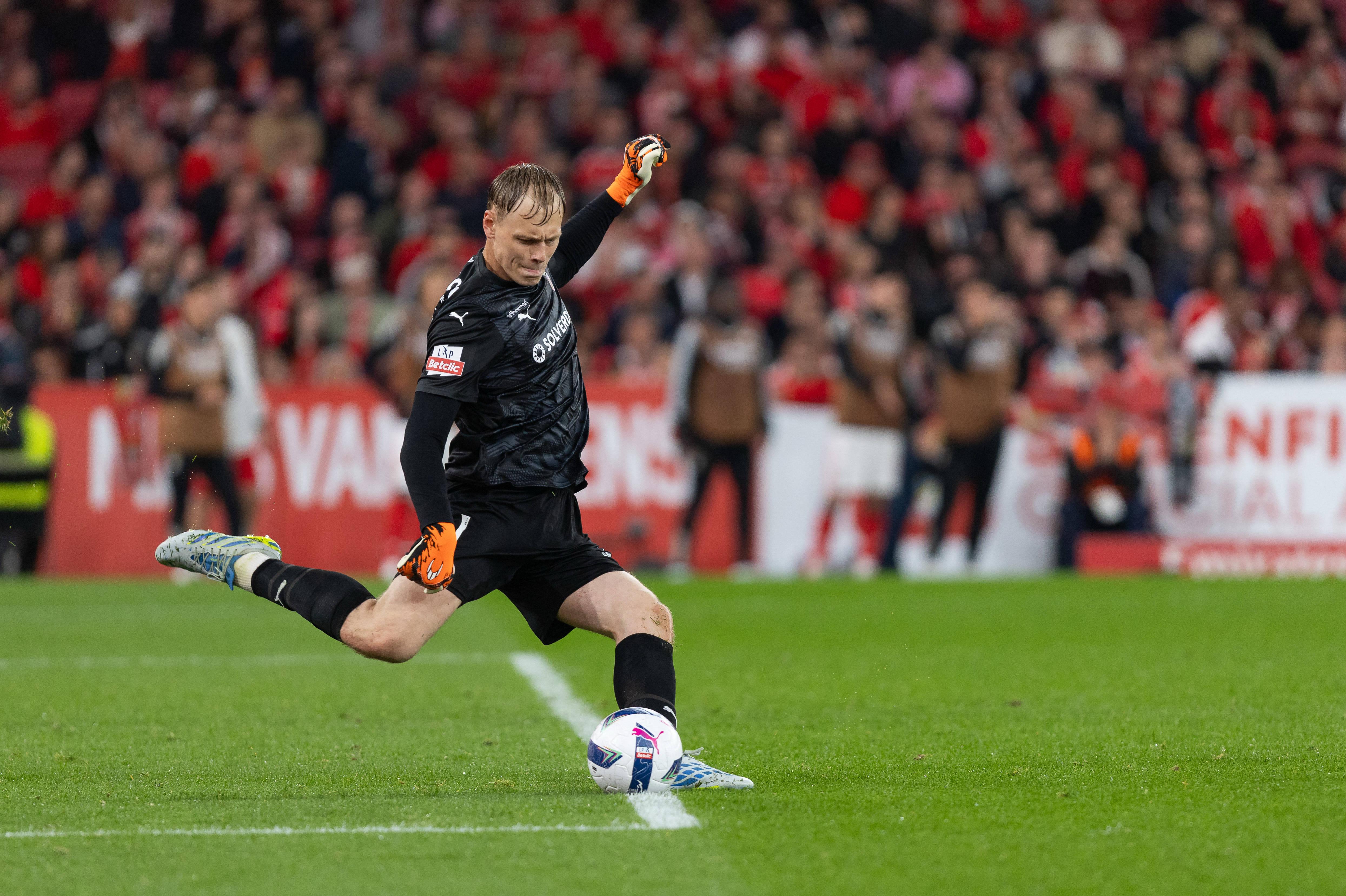 Depois do Hull City, agora é a vez de o Newcastle lançar a rede à contratação de Lukas Hornicek, guarda-redes do SC Braga