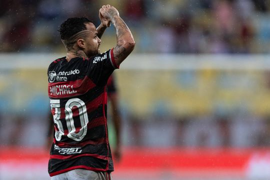 Michael regressou e ajudou Flamengo a acentuar crise do Bragantino