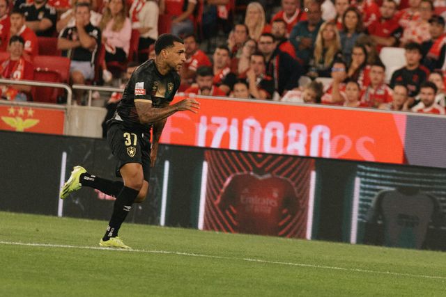 Mercado oficial: avançado deixa o Estrela da Amadora e é emprestado ao Juventude