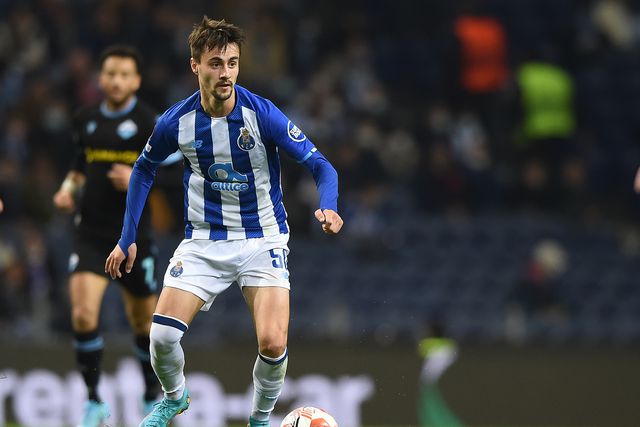 FC Porto: haverá mais reforços além de Fábio Vieira