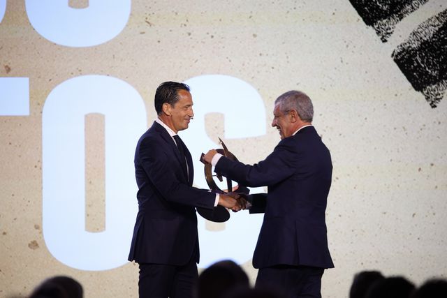 Fernando Santos agradece ao «grande amigo» Pinto da Costa