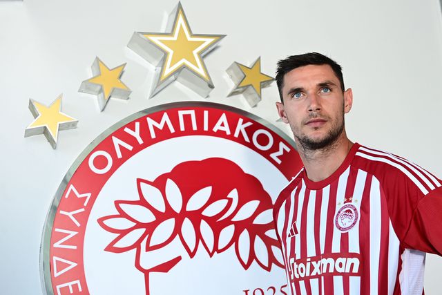 Vídeo: Olympiakos vence com golo de Yaremchuk