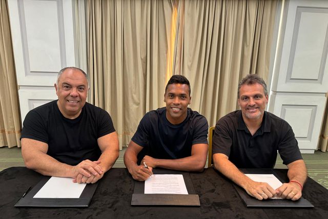 Oficial: Alex Sandro é reforço do Flamengo