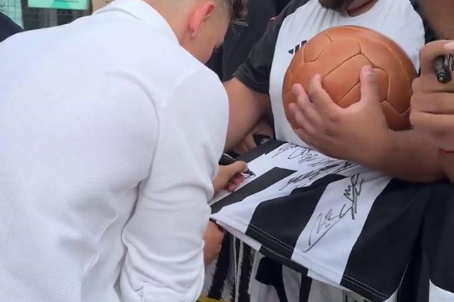 Juventus: as primeiras imagens de Francisco Conceição com os adeptos