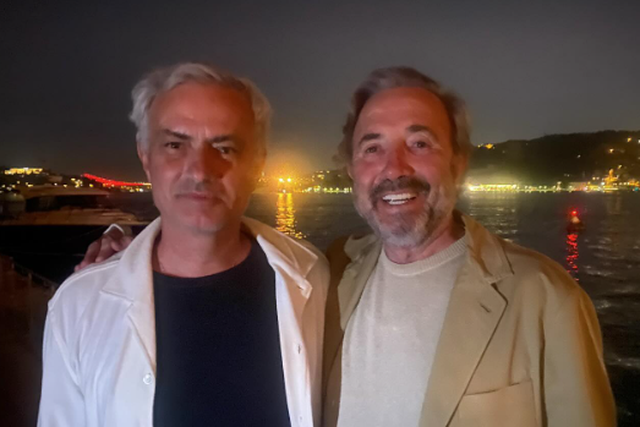 Mourinho disse que não conhecia vice-presidente... mas já jantou com ele