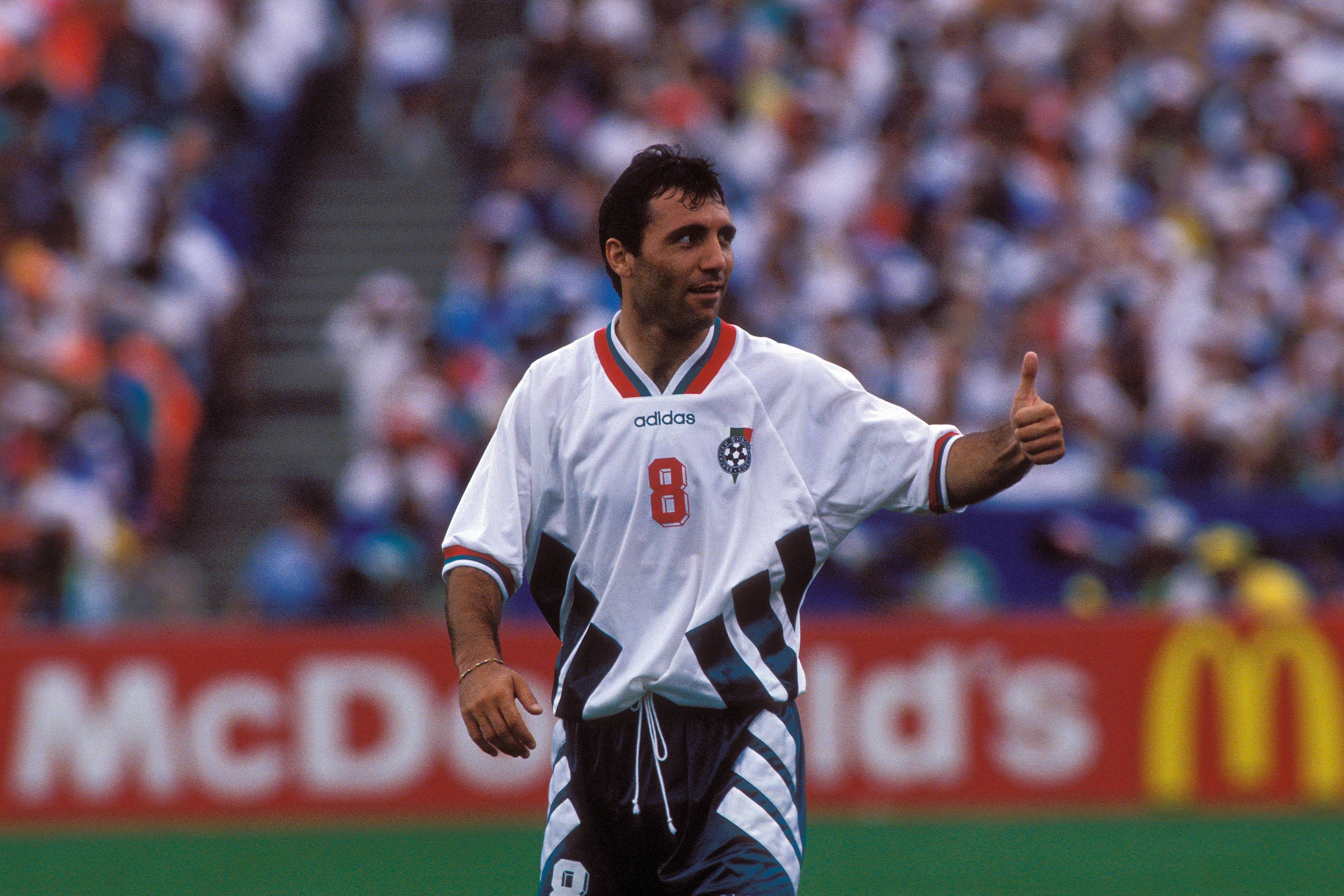 Hristo Stoichkov, nome maior do futebol búlgaro. Bola de Ouro em 1994, ano em que a sua seleção ficou em quarto lugar no Mundial e o esquerdino foi melhor marcador, a par do russo Oleg Salenko, com seis golos (foto: IMAGO)
