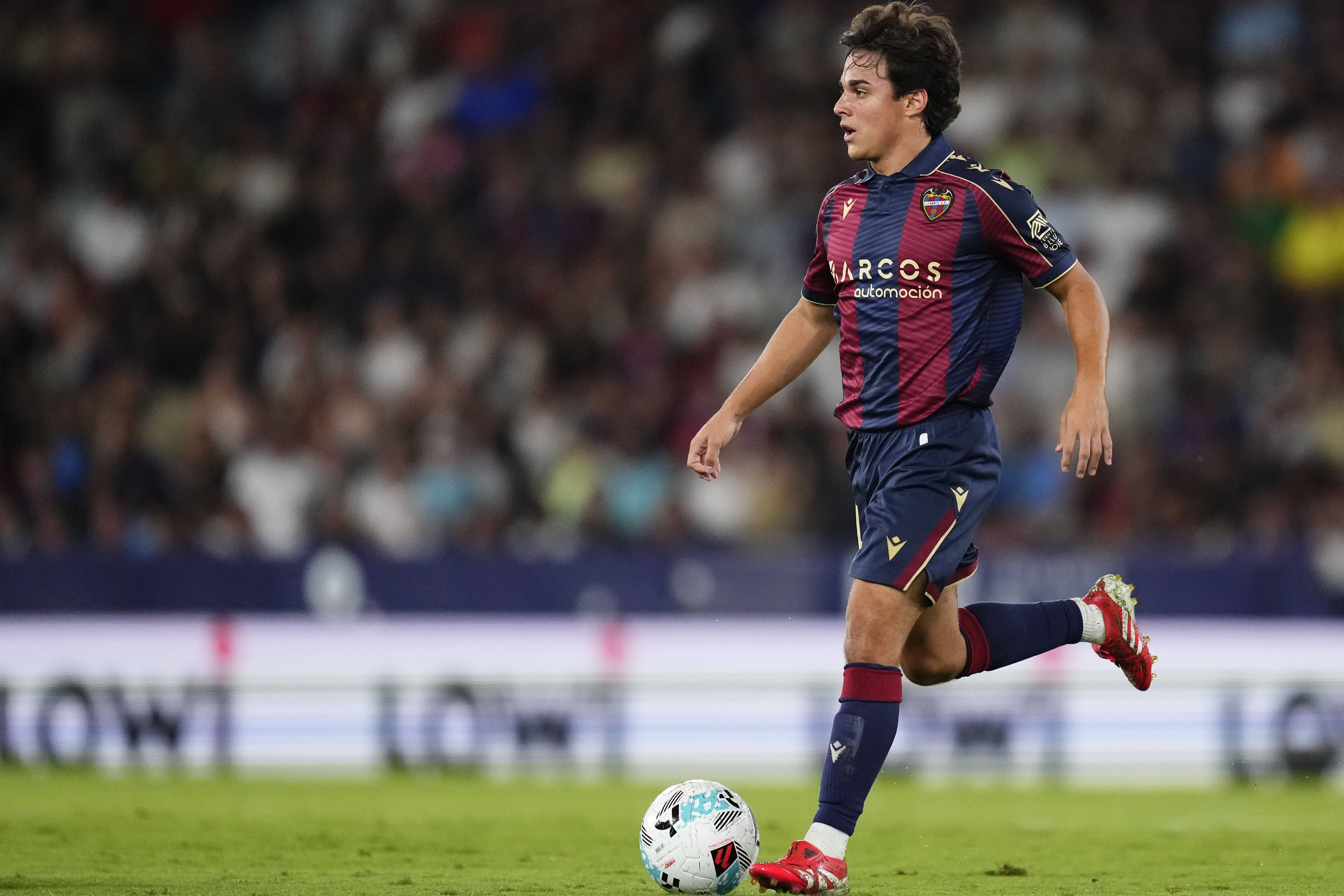 Carlos Álvarez durante o jogo de sábado com o Barcelona