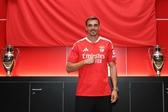João Palhinha já veste de águia ao peito - Foto: SL Benfica
