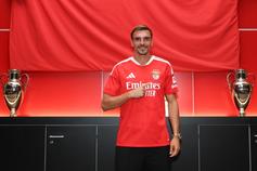 João Palhinha já veste de águia ao peito - Foto: SL Benfica