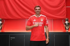 João Palhinha já veste de águia ao peito - Foto: SL Benfica
