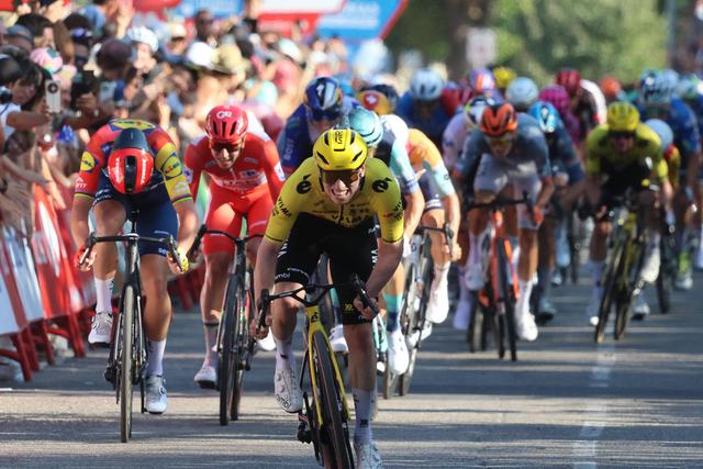 Brennan bisa na Vuelta em chegada ao sprint em Roquetes