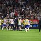 Guendouzi ‘incendeia’ Lyon após apuramento e provoca pancadaria geral
