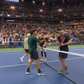 Federer regressou ao US Open com uma «ajudinha» de McEnroe e Agassi