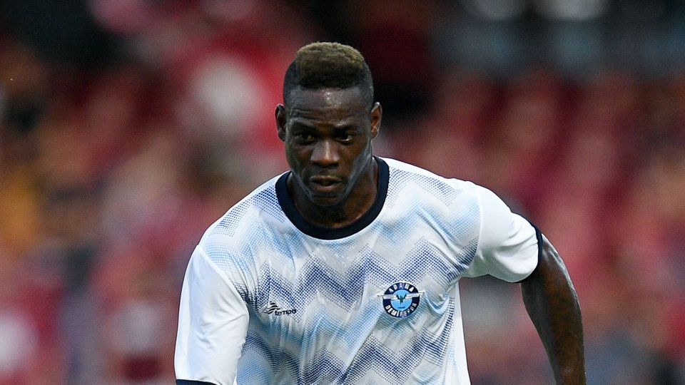 Balotelli 'pisca o olho' ao próximo campeonato: «Sou capaz de ir...»