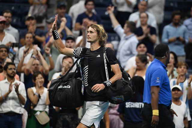 Zverev e Khachanov vencem torneios na China