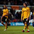 Toti Gomes marca mas Wolverhampton cai aos pés do Ipswich na Taça da Liga