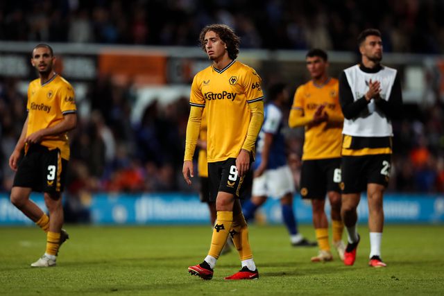 Toti Gomes marca mas Wolverhampton cai aos pés do Ipswich na Taça da Liga