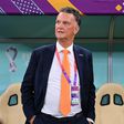 Van Gaal recuperado de cancro e pronto para treinar: «Mas quem me quer, Curaçao?»