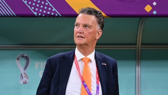 Van Gaal não quer treinar clubes: «A minha saúde está primeiro»