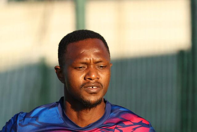 Chaves: Cafú Phete e Issah Abass reintegrados