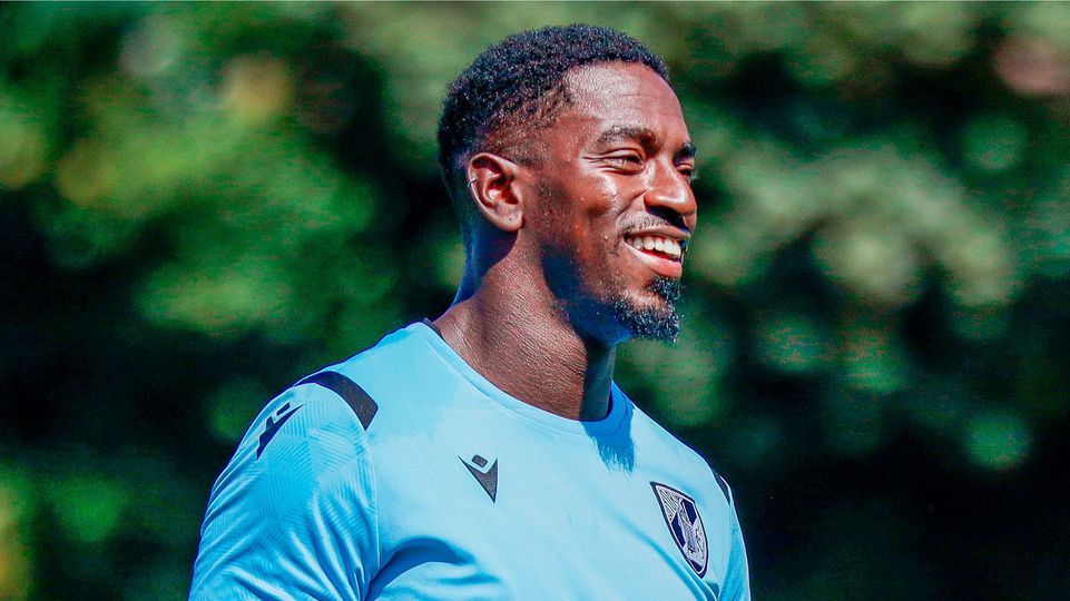 V. Guimarães: Bruno Varela regressa já com "selo" de internacional cabo-verdiano