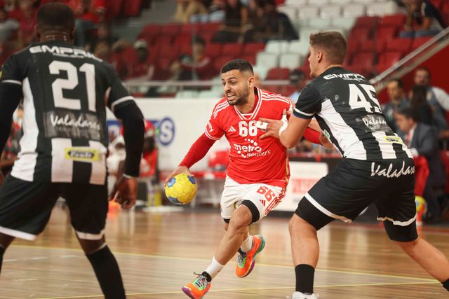 Benfica confirma «irregularidades» no andebol, mas nega existência de saco azul