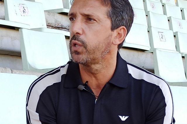 «É muito melhor ser jogador do que treinador»