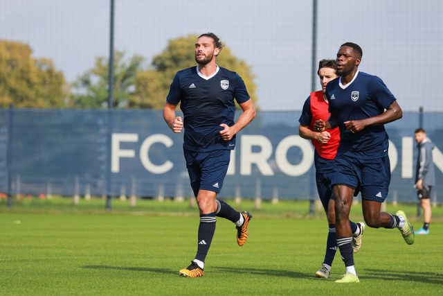 Andy Carroll e a ida para Bordéus: «Estou a perder dinheiro»