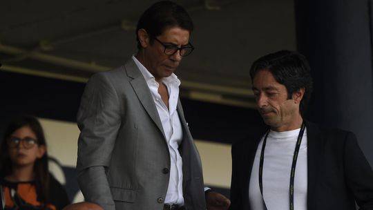 Benfica: não é só Rui Costa a correr riscos na AG