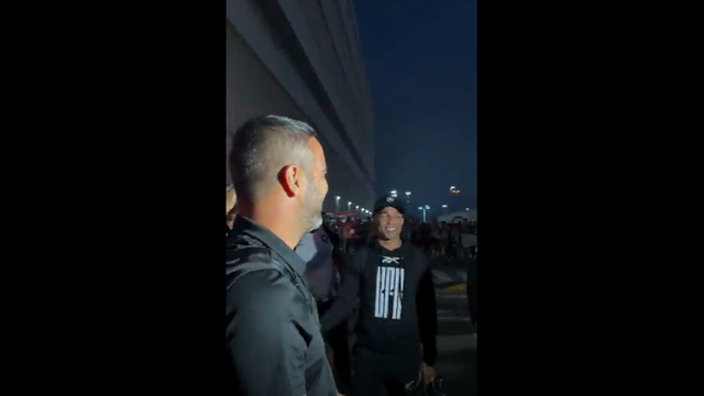 Adeptos gritam por Artur Jorge: loucura na chegada do Botafogo ao Rio de Janeiro