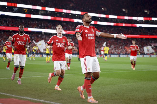 Pavlidis bisou e deu a vitória ao Benfica diante de um Gil Vicente que criou mais, atirou duas bolas ao ferro e obrigou Trubin a grandes defesas