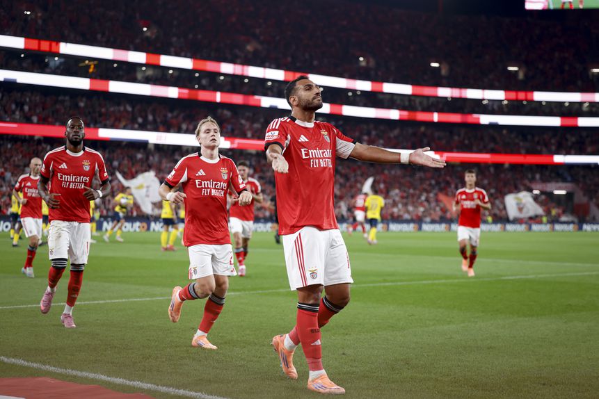 Pavlidis bisou e deu a vitória ao Benfica diante de um Gil Vicente que criou mais, atirou duas bolas ao ferro e obrigou Trubin a grandes defesas
