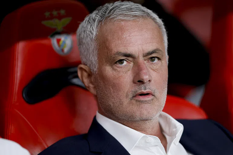 Benfica sua as estopinhas! Pavlidis salva