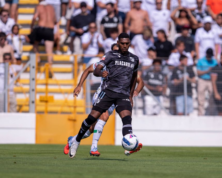 Camisola 11 dos vitorianos vai ser submetido a uma intervenção cirúrgica