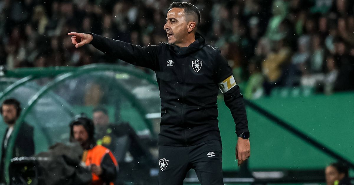 «Foi uma pena não termos levado daqui pontos porque a equipa merecia»