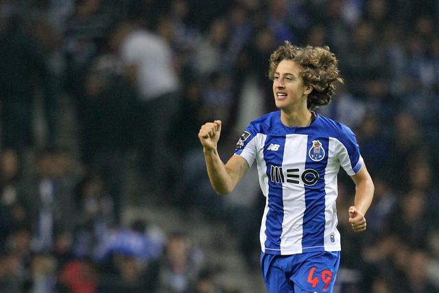 Fábio Silva recorda a saída do FC Porto e os empréstimos no Wolverhampton