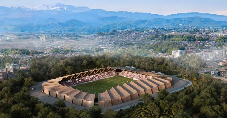 Fukushima ergue estádio... de madeira!