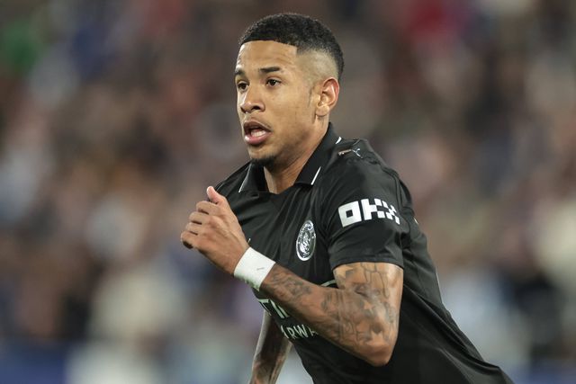 Guardiola confirma renovação de Savinho: «Era claro que o queríamos manter»