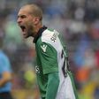 Bas Dost celebra golo com a camisola do Sporting