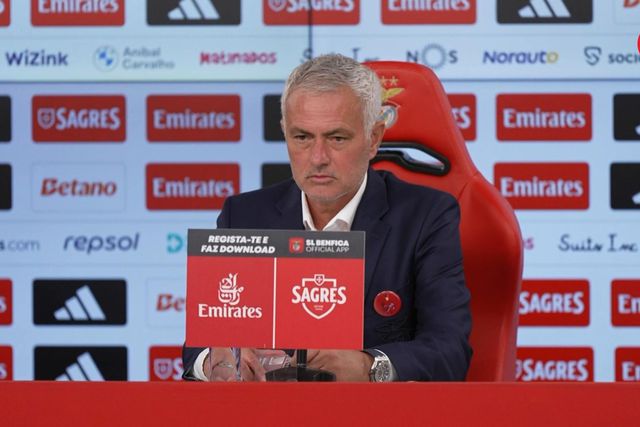 Mourinho: «Não vi nada de especial no jogo do Trubin»