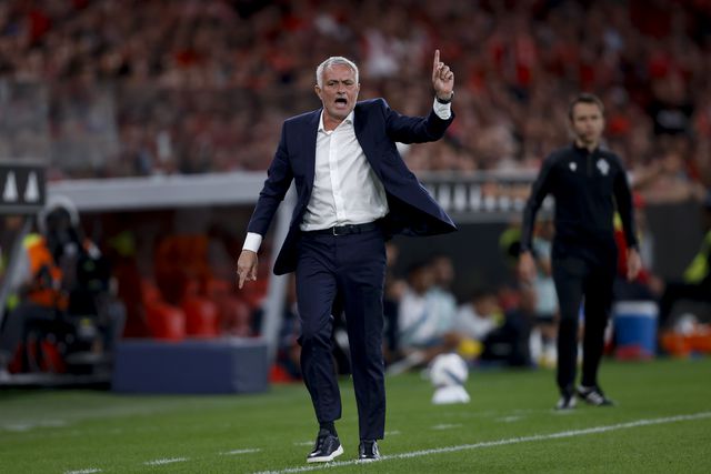 Mourinho diz que Benfica está «esgotado» e não teve «qualidade individual e coletiva»