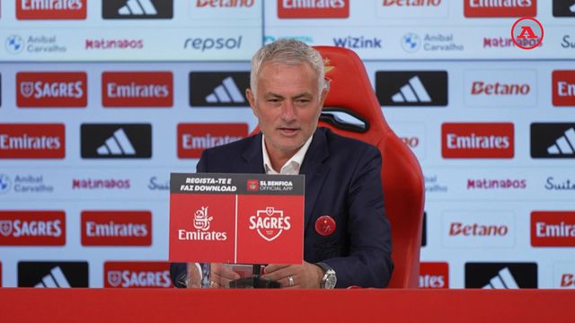 «Benfica precisa de um bocadinho de botox...»