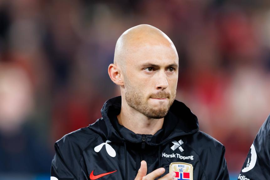 Fredrik Aursnes com a seleção da Noruega